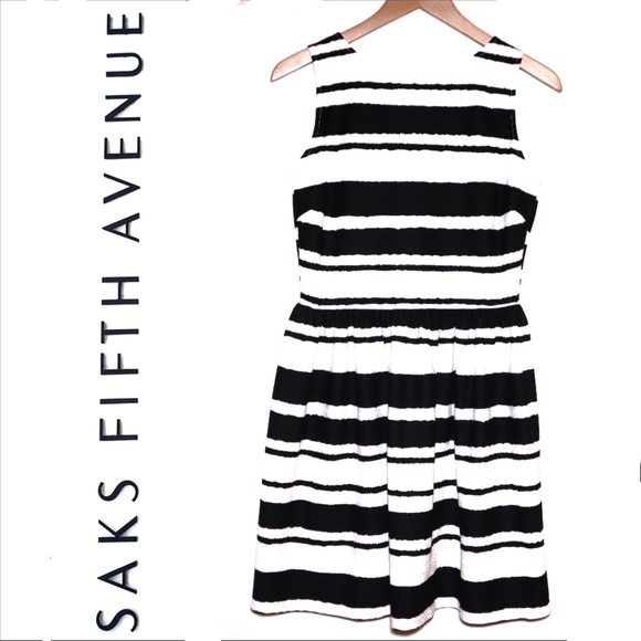 Saks Fifth Avenue Dresses & Skirts - Saks Fifth Ave Red Multi Stripe Stretch Dress LG